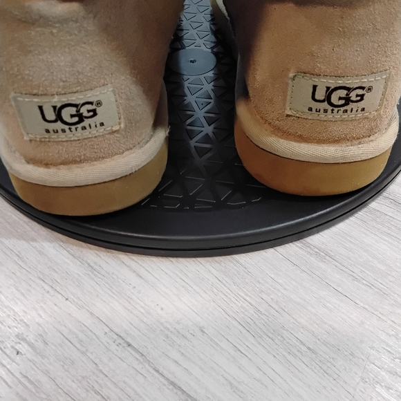 UGG Womens Classic Short Natural Sand Boots Booties Wool Fleece Lining SIZE 9 - Picture 6 of 13